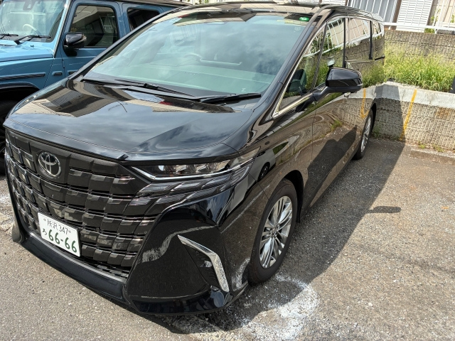 TOYOTA ALPHARD 2024