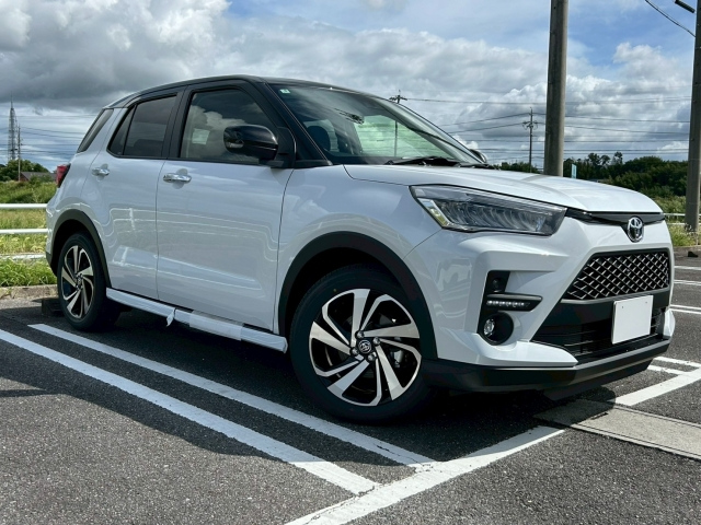 TOYOTA RAIZE 2025