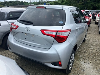 TOYOTA VITZ 2019