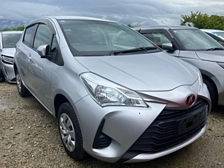 TOYOTA VITZ 2019