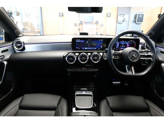 MERCEDES BENZ CLA CLASS 2025