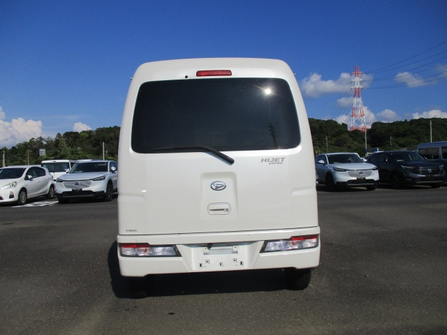 DAIHATSU HIJET VAN 2019