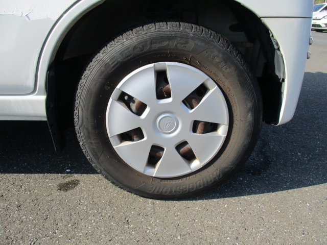 DAIHATSU HIJET VAN 2019