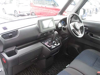 NISSAN ROOX 2023