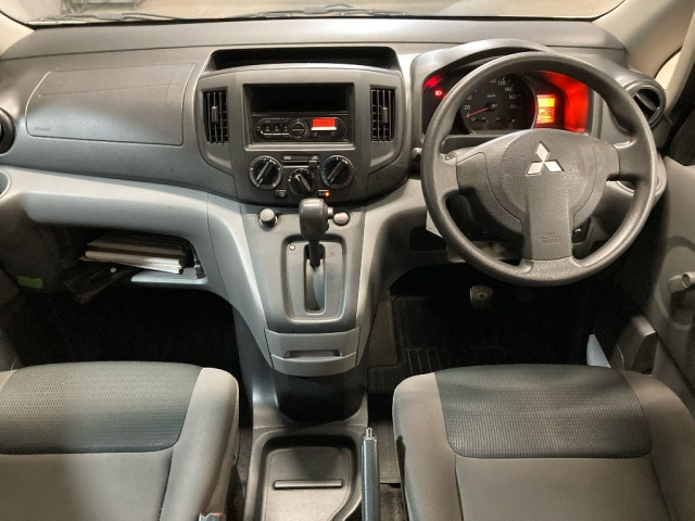 MITSUBISHI DELICA 2016