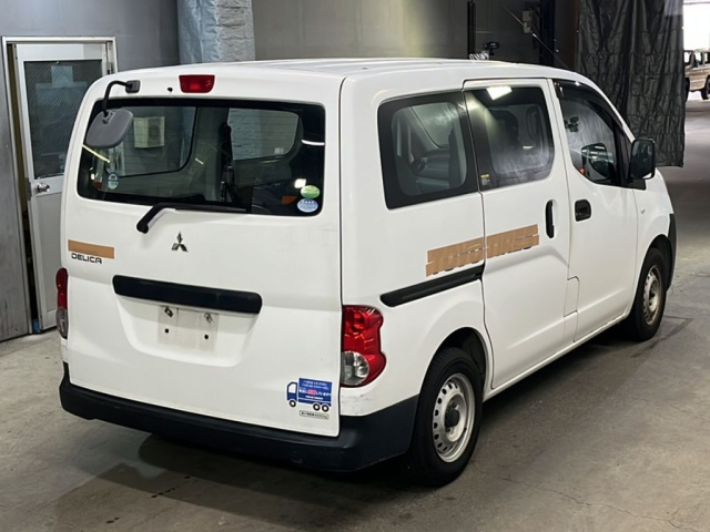 MITSUBISHI DELICA 2016