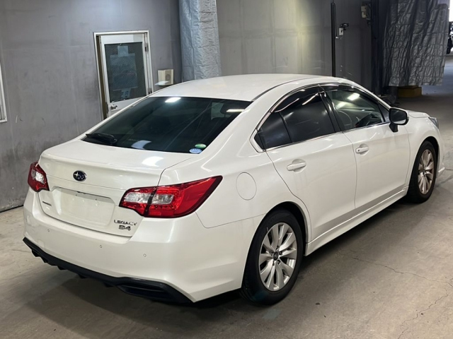 SUBARU LEGACY B4 2018