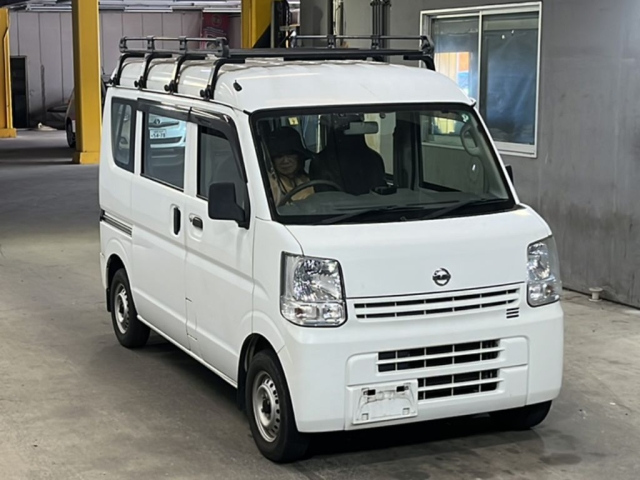 NISSAN CLIPPER VAN 2017