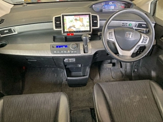 HONDA FREED 2015