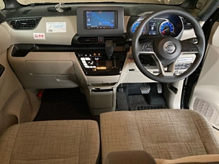 NISSAN ROOX 2021