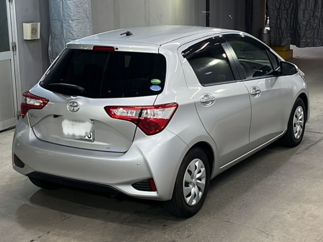 TOYOTA VITZ 2019