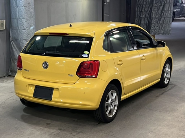 VOLKSWAGEN POLO 2011