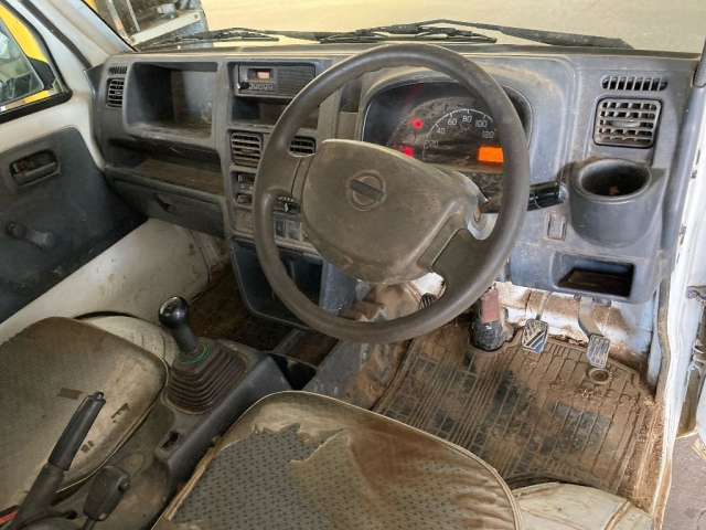 NISSAN CLIPPER TRUCK 2014
