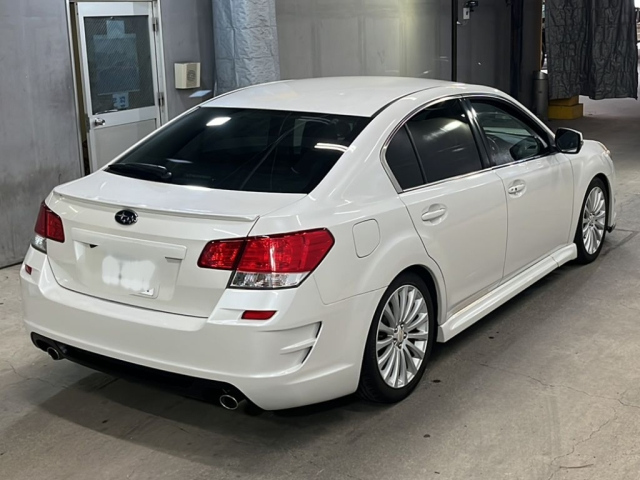 SUBARU LEGACY B4 2011