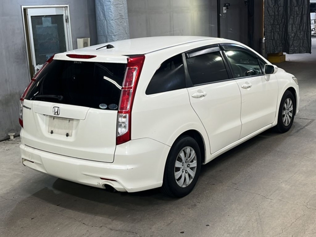 HONDA STREAM 2011