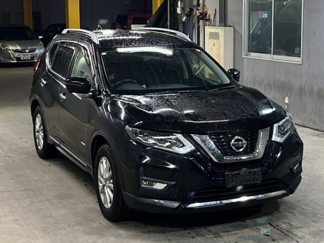 NISSAN X-TRAIL 2019