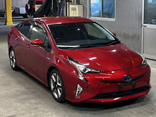 TOYOTA PRIUS 2016