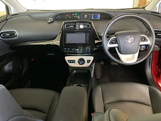 TOYOTA PRIUS 2016