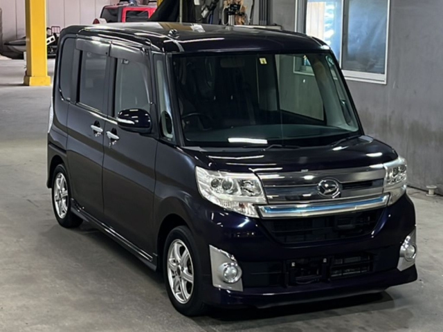DAIHATSU TANTO 2014