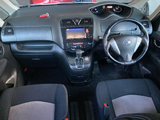 NISSAN SERENA 2012