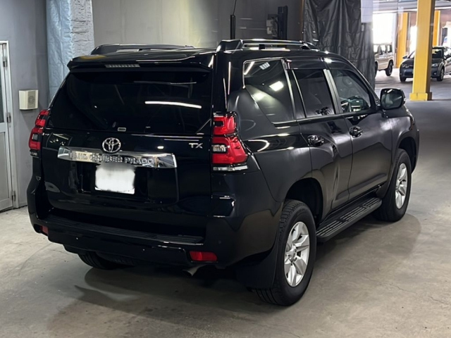 TOYOTA LAND CRUISER PRADO 2023