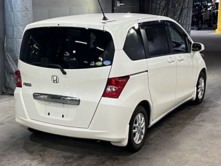 HONDA FREED 2011