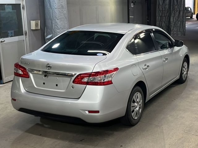 NISSAN SYLPHY 2018