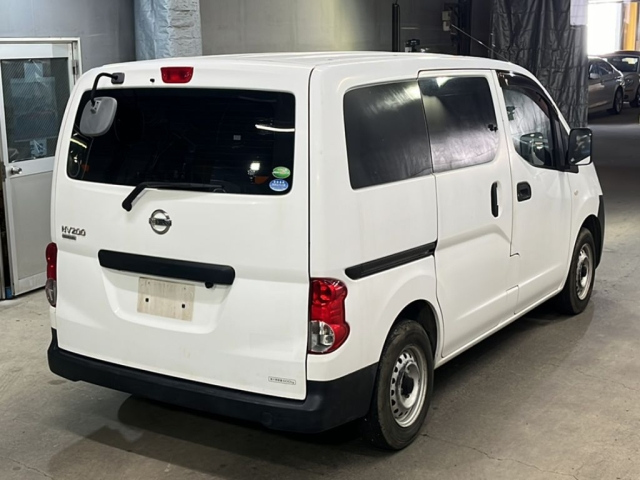 NISSAN NV200 2013