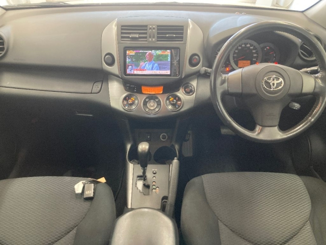 TOYOTA RAV4 2010
