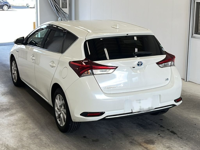TOYOTA AURIS 2016