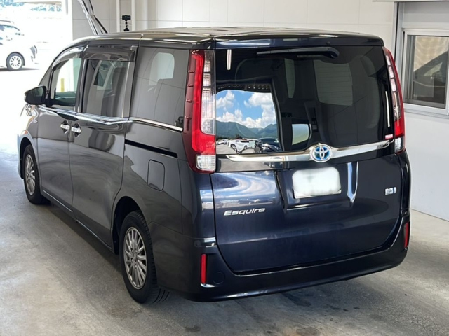 TOYOTA ESQUIRE 2015