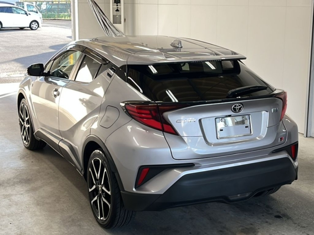 TOYOTA C-HR 2022