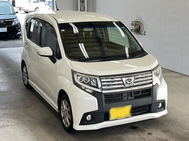 DAIHATSU MOVE 2015