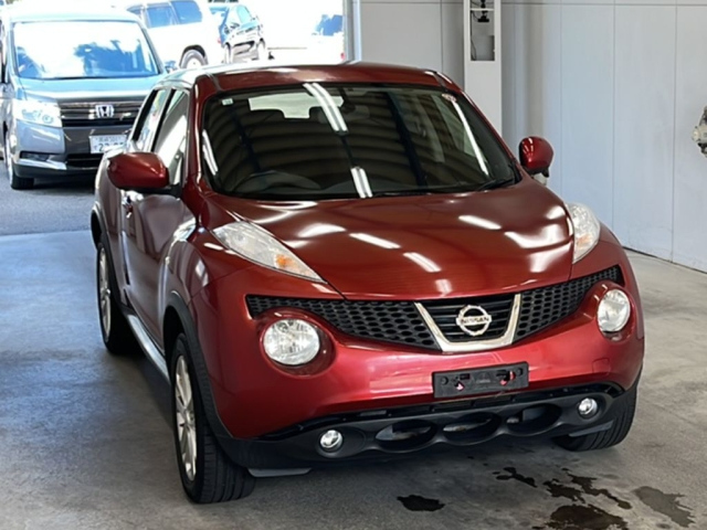 NISSAN JUKE 2012