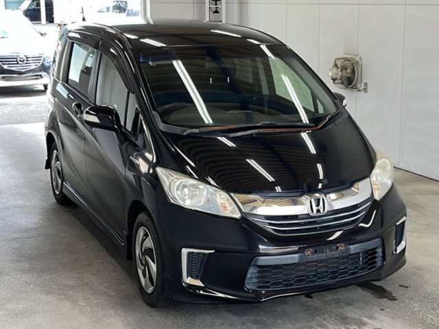 HONDA FREED 2015