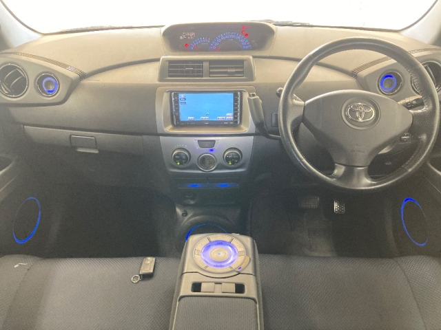 TOYOTA BB 2008