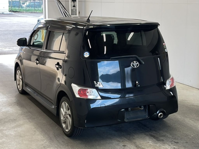 TOYOTA BB 2009