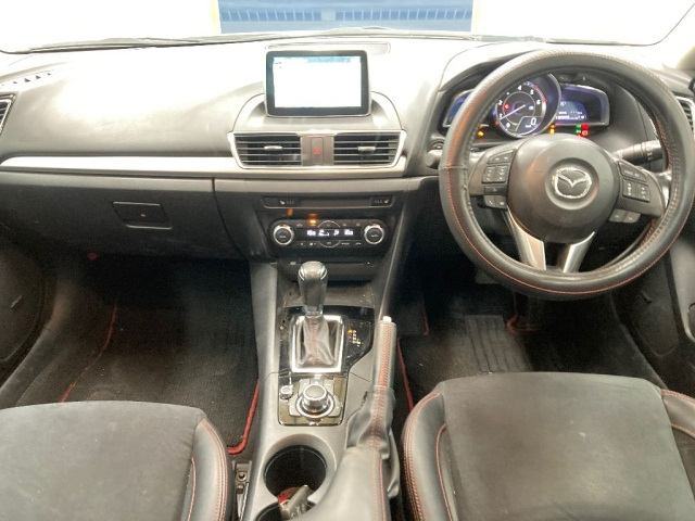 MAZDA AXELA 2015