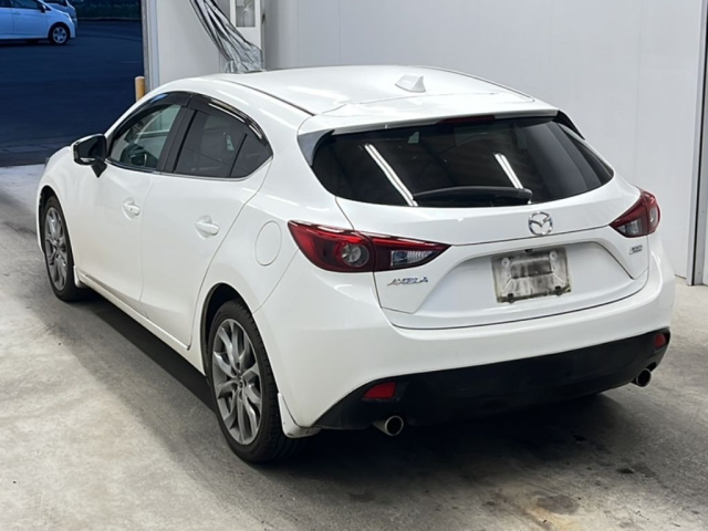 MAZDA AXELA 2015