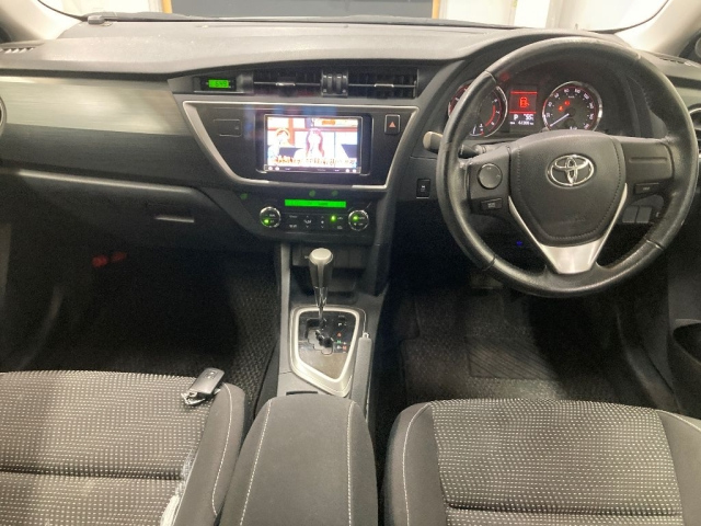 TOYOTA AURIS 2013