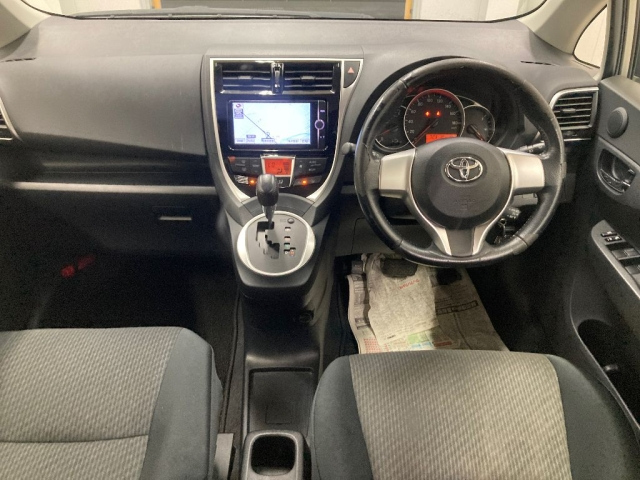 TOYOTA RACTIS 2015