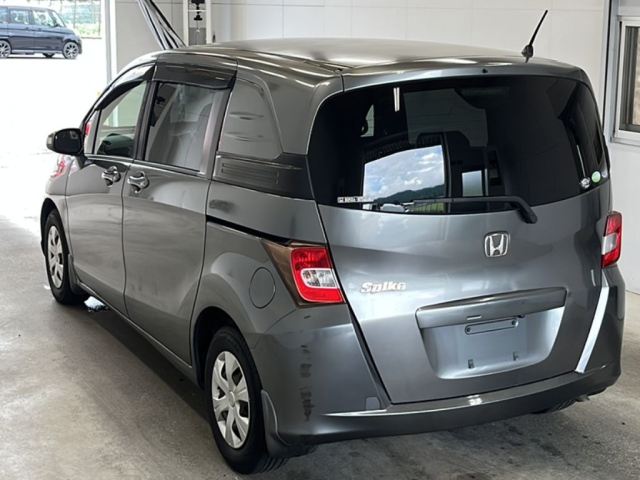 HONDA FREED 2012