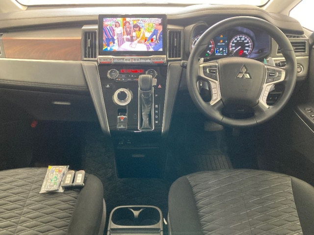 MITSUBISHI DELICA D5 2021