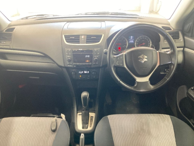 SUZUKI SWIFT 2012