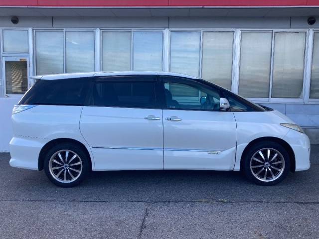 TOYOTA ESTIMA HYBRID 2010