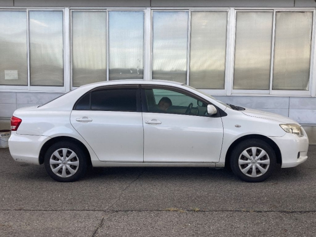 TOYOTA COROLLA AXIO 2011