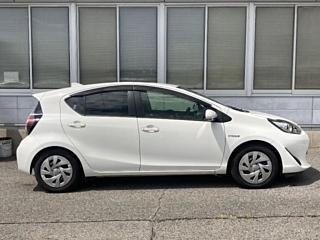TOYOTA AQUA 2020