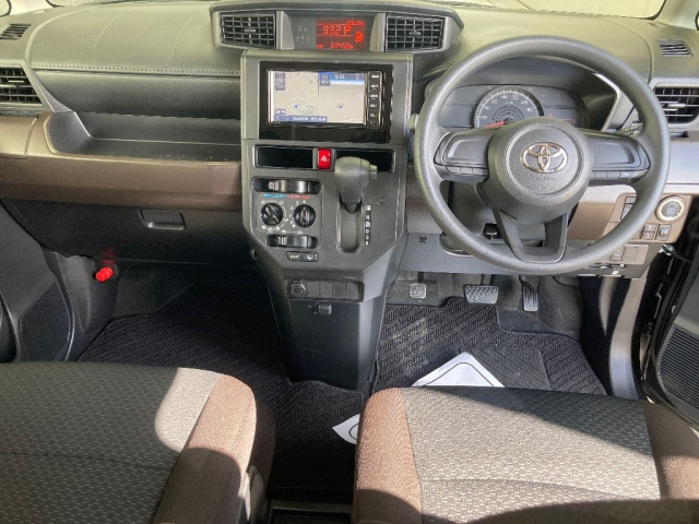 TOYOTA ROOMY 2020