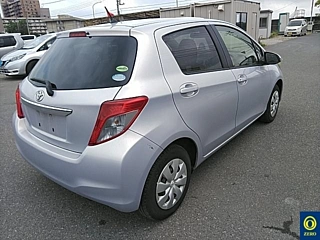 TOYOTA VITZ 2013