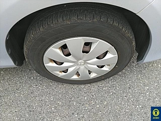 TOYOTA VITZ 2013